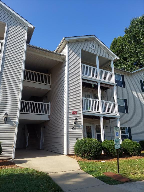 Building Photo - 905 Hanahan Ct