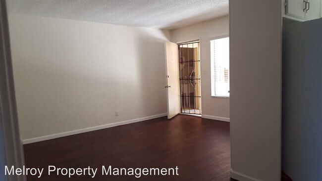 Building Photo - 1663 Diamond St