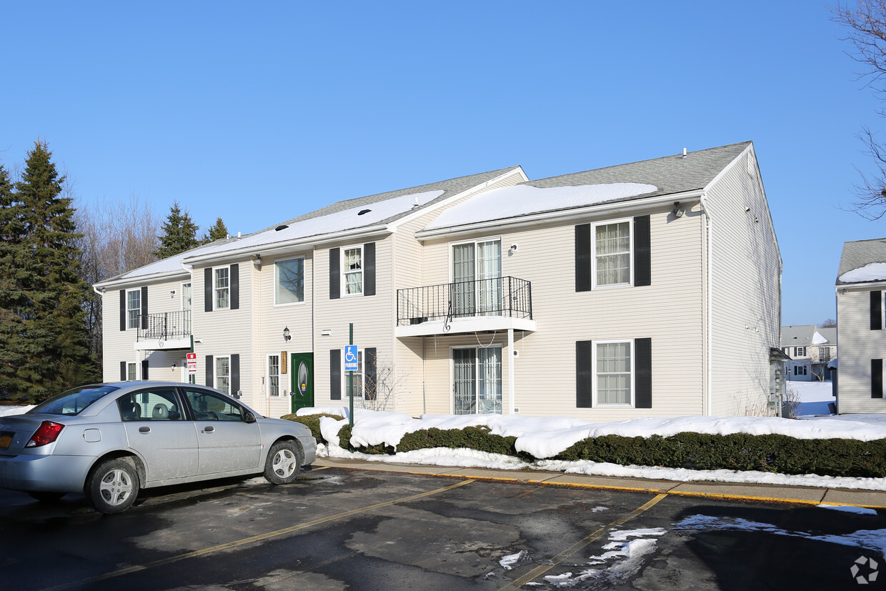 Foto del edificio - Welch Village