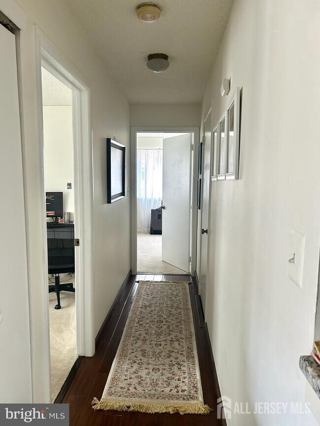 Foto del edificio - 8701 Tamarron Dr