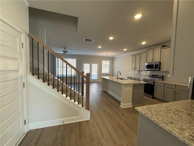 Building Photo - 7327 Rocklin Ln