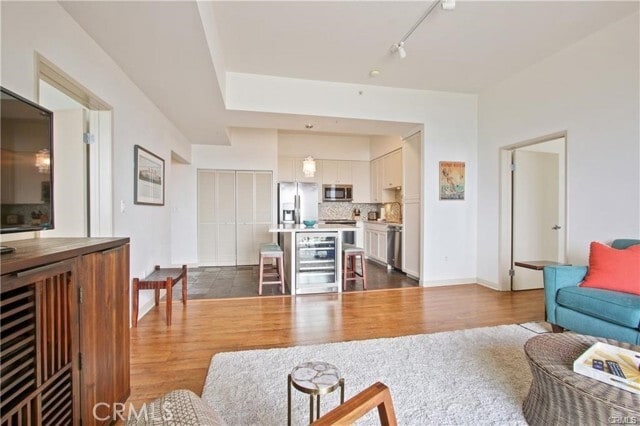 Building Photo - 488 E Ocean Blvd