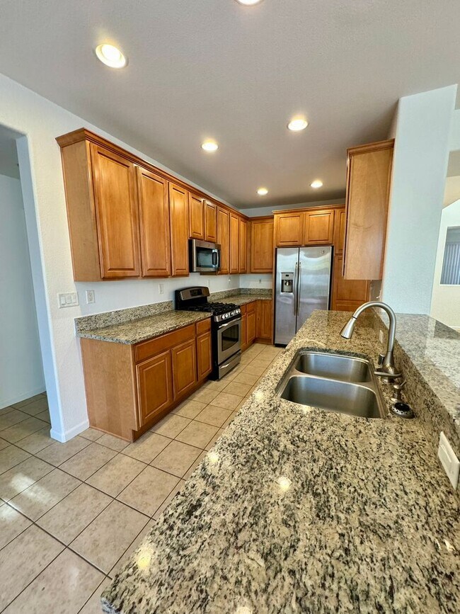 Foto del edificio - 2470 Westfall Rd