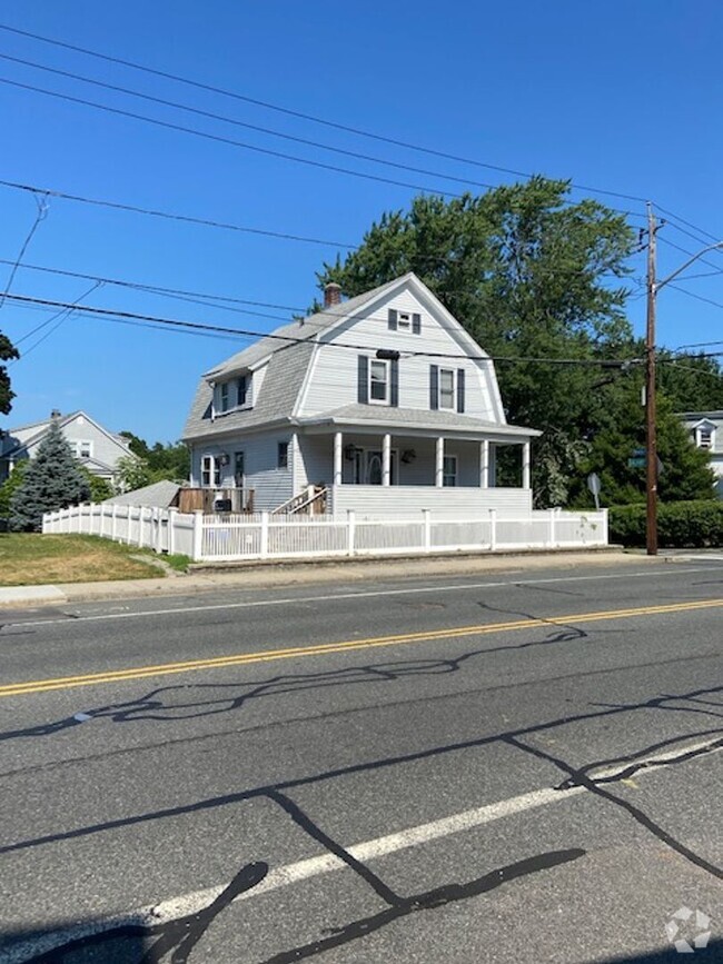 Building Photo - 184 Fruit Hill Ave