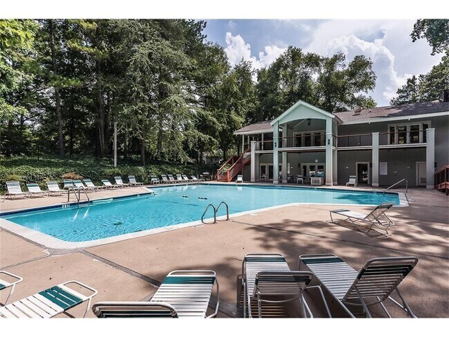 Building Photo - 605 Garden Ct