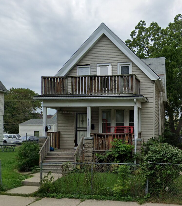 Primary Photo - 2555 N 28th St