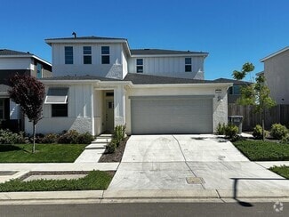 Building Photo - 2458 Fidalgo Way