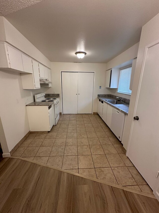 Foto principal - 371 Florinda St