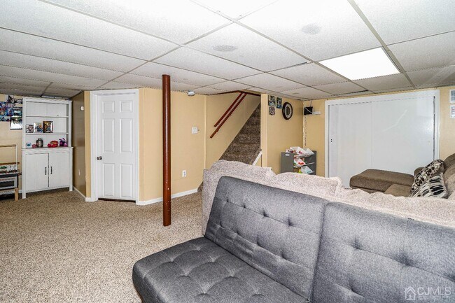 Building Photo - 253 Fairmount Ave
