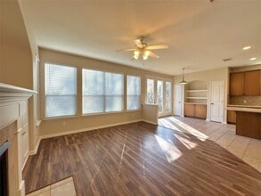 Building Photo - 59 N Flickering Sun Cir