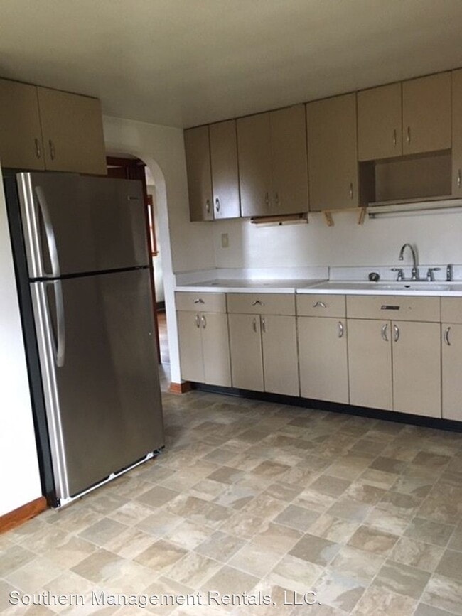 Building Photo - 3 br, 1 bath House - 767 Yorkana Road