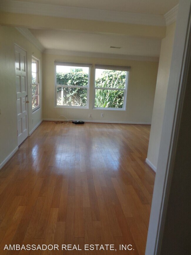 Building Photo - 2 br, 2 bath House - 1830 Ditmar Street