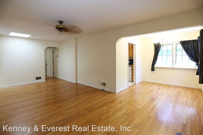 Foto del edificio - 2 br, 2 bath House - 2345 Dartmouth Street