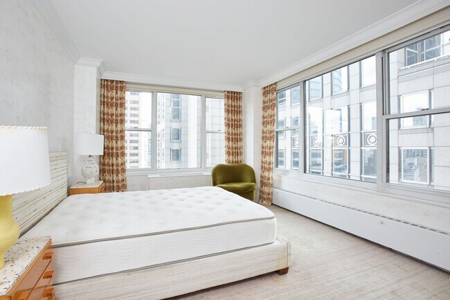 Foto del edificio - 117 E 57th St