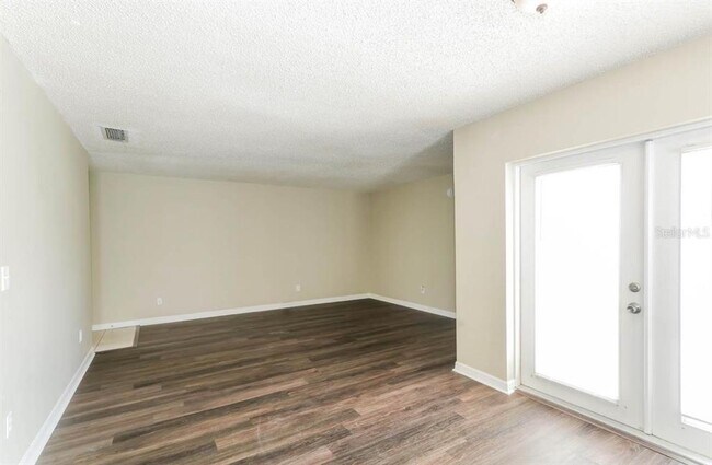 Foto del edificio - 10536 Chadbourne Dr