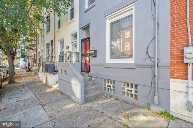 Building Photo - 852 Perkiomen St
