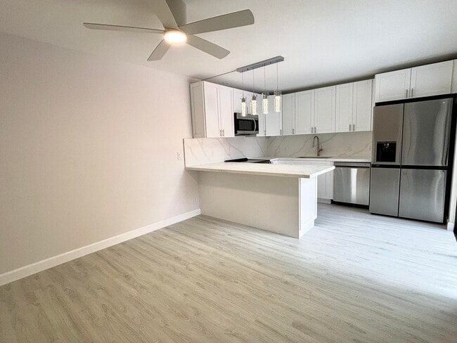 Building Photo - 1820 San Juan Dr