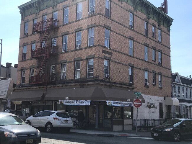 Building Photo - 9 Roosevelt Ave