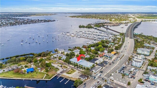 Foto del edificio - 521 SW Ocean Blvd