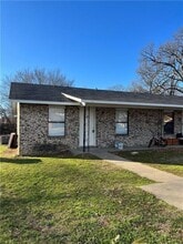 Building Photo - 412 N 35th St