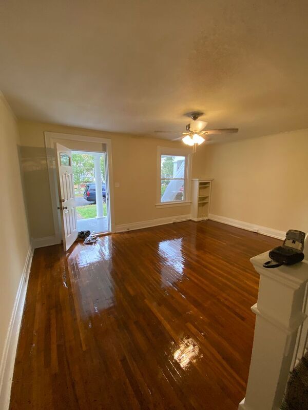 Foto del edificio - 2015 Rosewood Ave