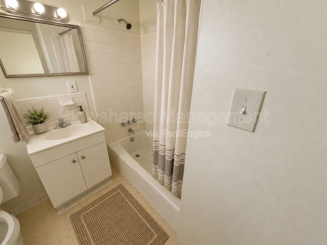 Photo - 5504 Lodema Way Apartment