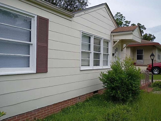 Building Photo - 3141 Somerset Dr