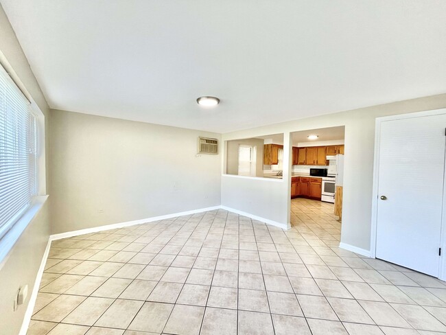 Foto del edificio - 2036 N 72nd Ct