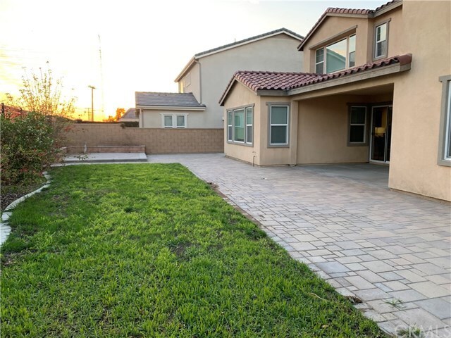Building Photo - 2720 E Arbor Ln