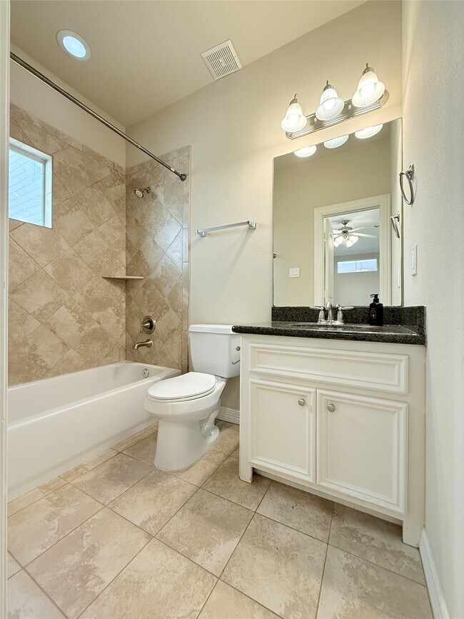 Foto del edificio - 5305 Egbert St