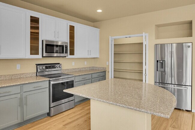 Foto del edificio - $2,500 - 4 Bed, 3.5 Bath Home in CO Springs with Great Community Amenities!