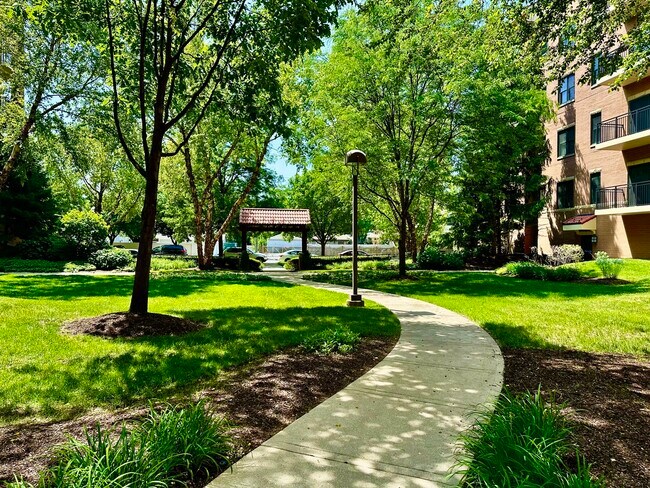 Foto del edificio - 5100 W 96th St