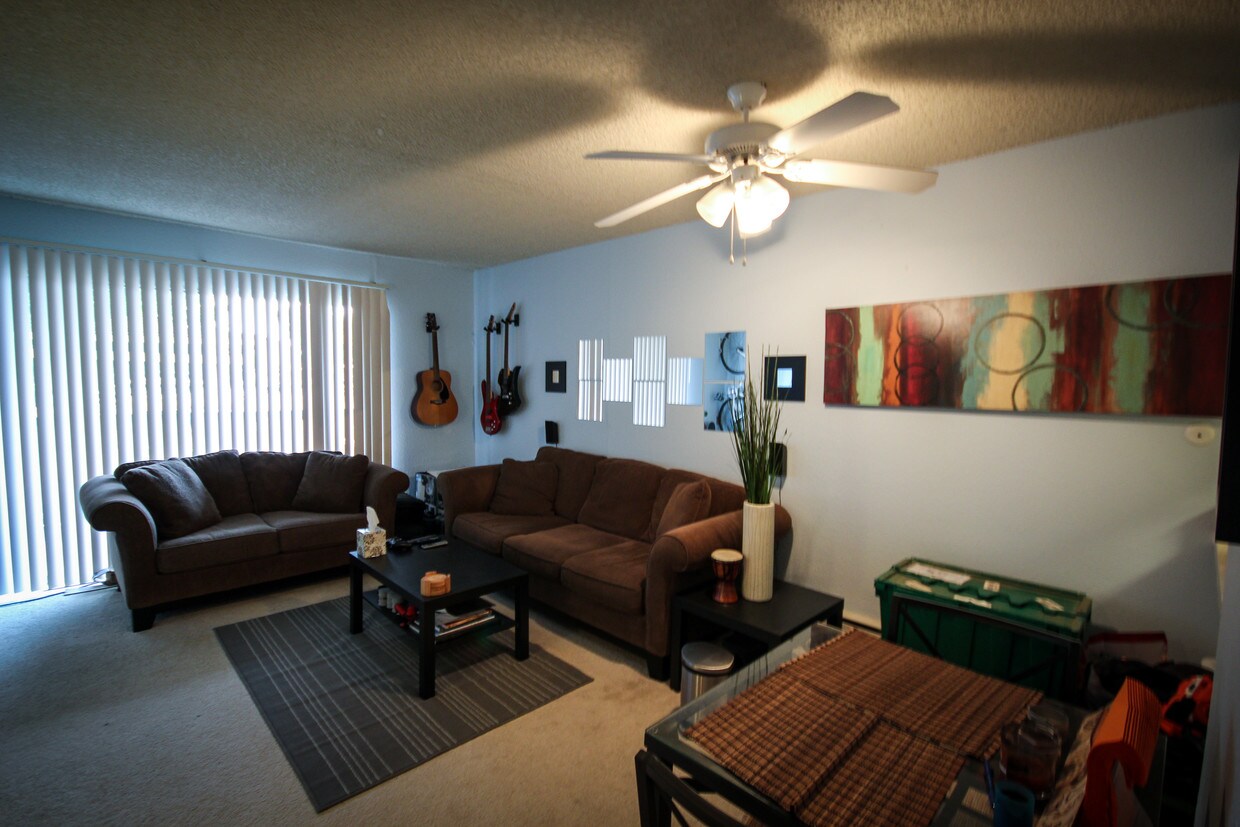 Foto principal - 700 Edgewater Blvd