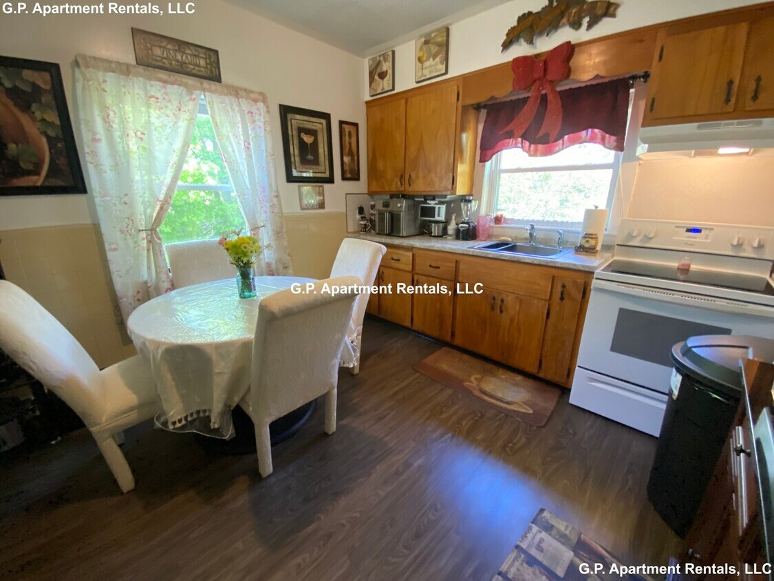 79 Essex St, Saugus, MA 01906 Condo for Rent in Saugus, MA