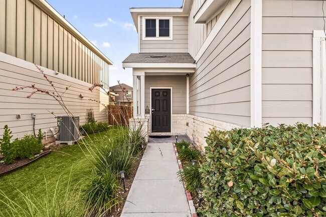 Building Photo - 329 Green Egret Wy