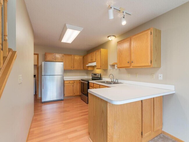 Building Photo - 1830 Donegal Dr