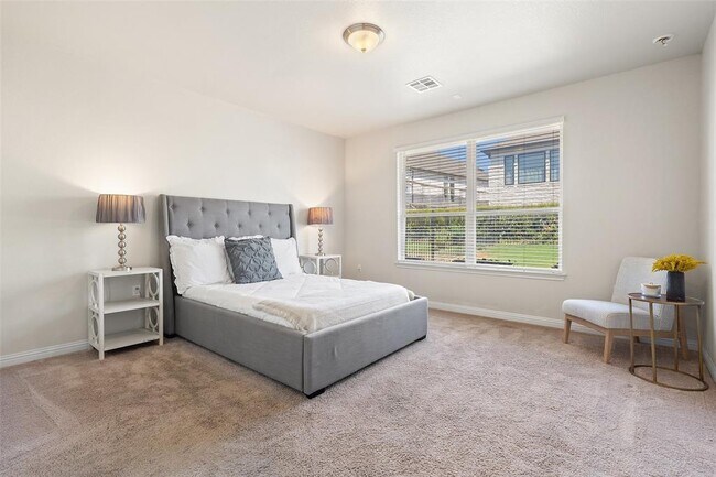 Building Photo - 222 Sumalt Gap Way