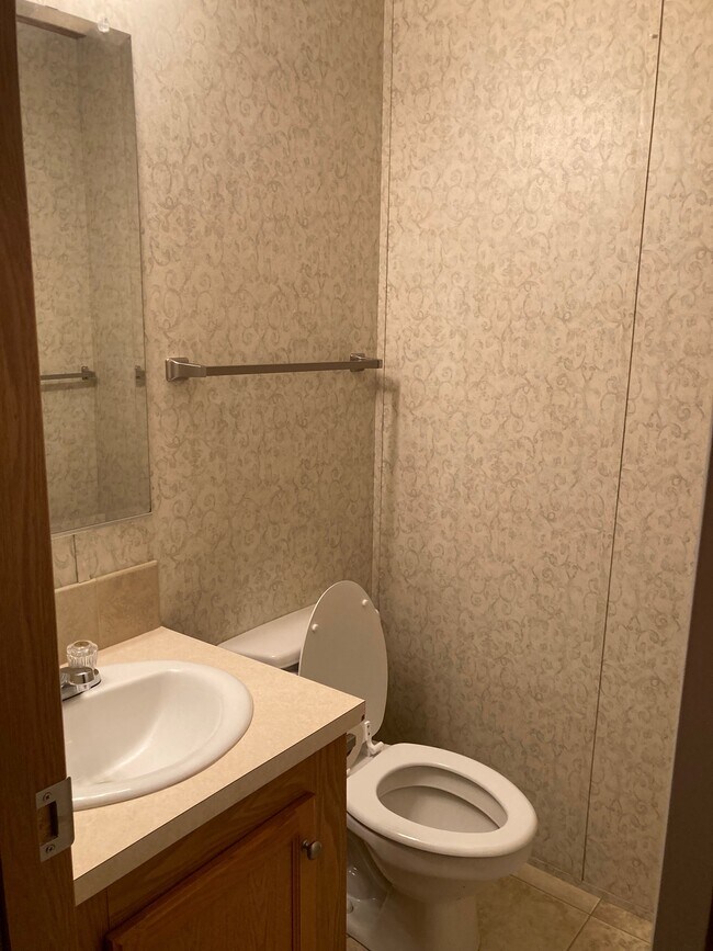 Foto del edificio - 58 Edgewood Dr