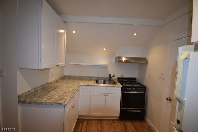 Foto del edificio - 2 Ironia Mendham Rd