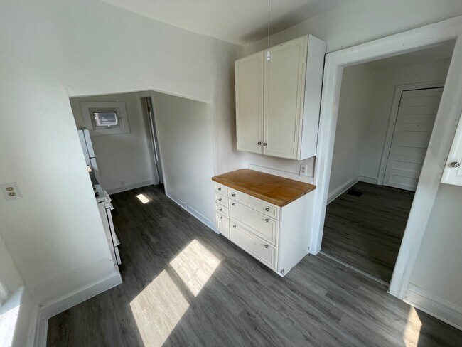 Kitcchen - 301 Jersey St