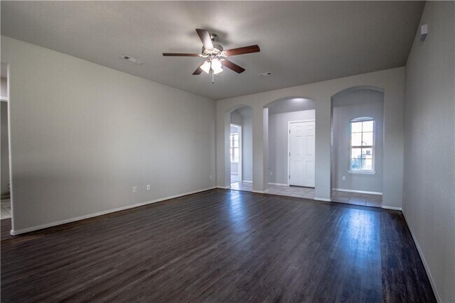 Building Photo - 2315 Hickory Wood Ave