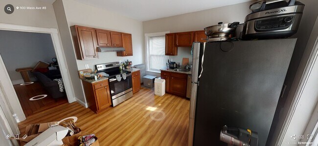 Building Photo - 906 Massachusetts Ave