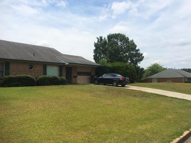 Foto del edificio - 2113 Fairway Ct SE