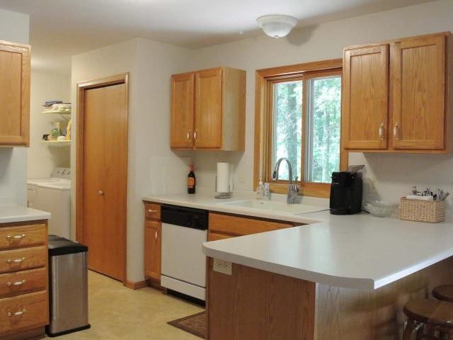 Building Photo - 7377 Forest Dr