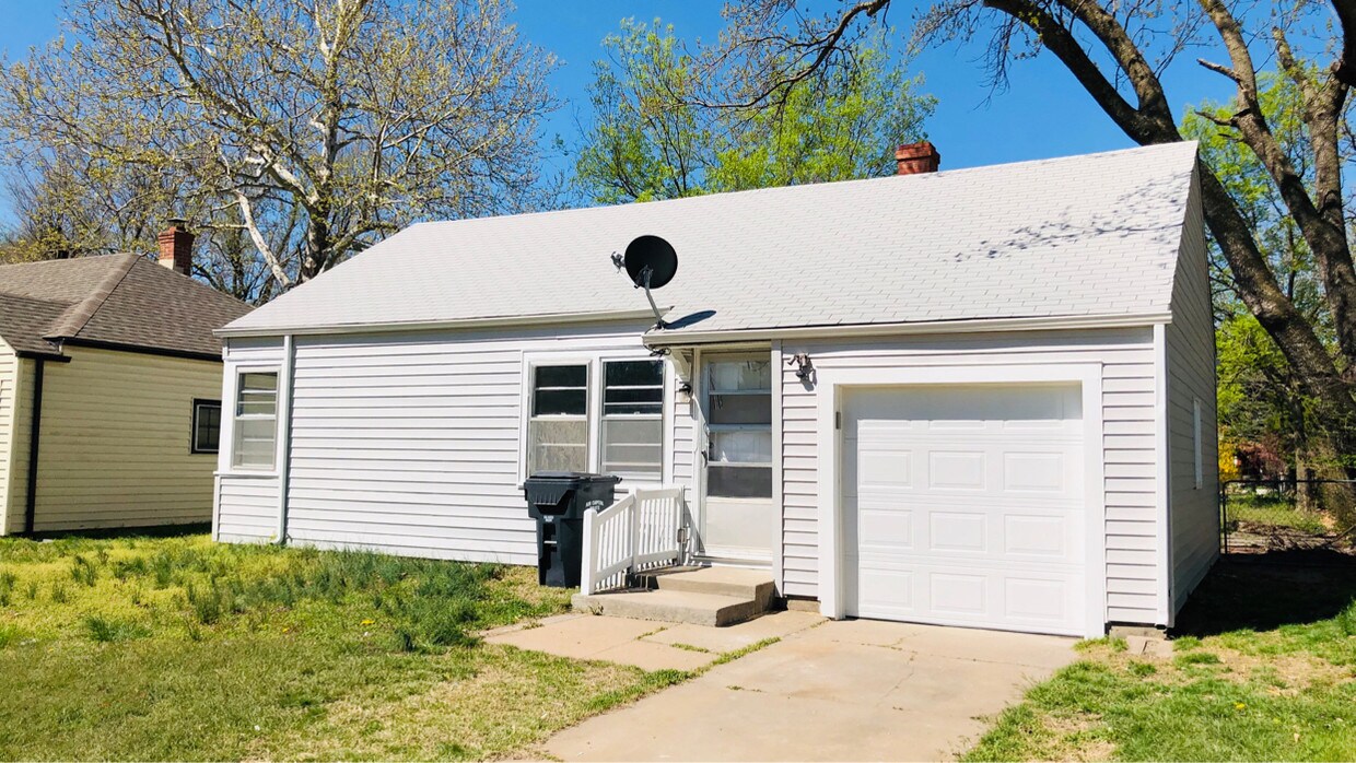 1249 S Wichita St, Wichita, KS 67213 House for Rent in Wichita, KS