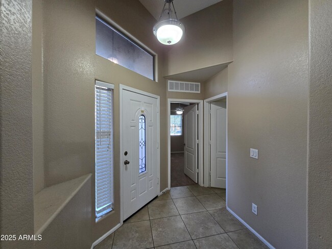 Foto del edificio - 4159 E Sandy Way