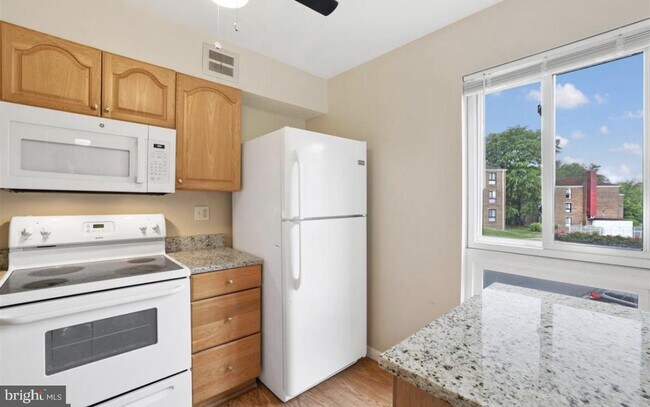 Foto del edificio - 3226 Spartan Rd