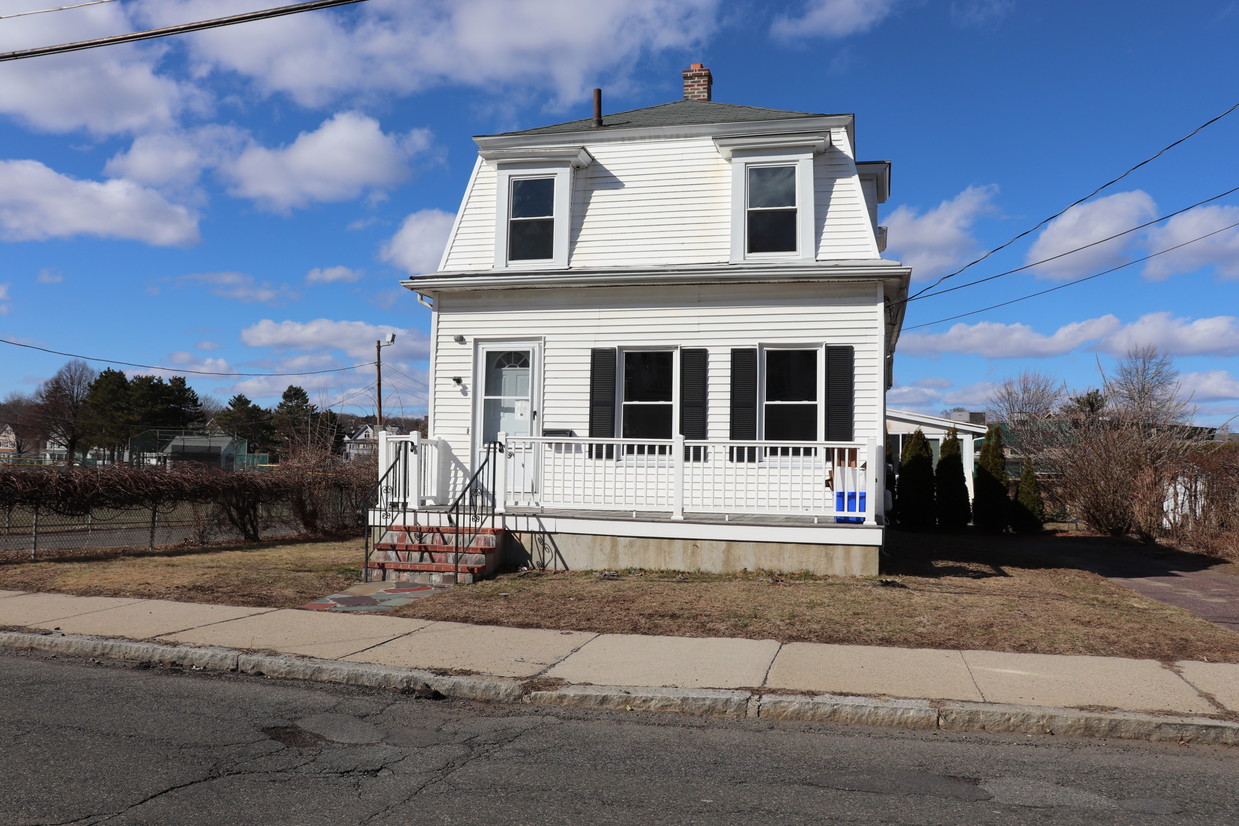 Primary Photo - 159 Malden St