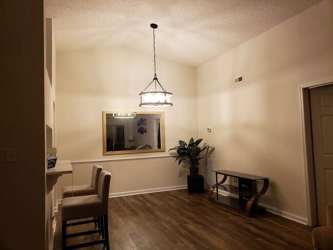 Building Photo - GREAT NECK LANDING CONDO