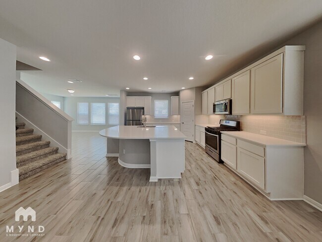 Foto del edificio - 705 Hays Hill Dr